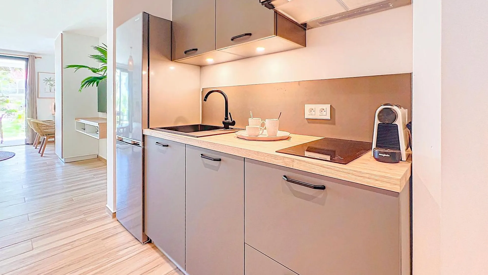 Casa Amour A Cozy Seaside Studio In Orient Bay 公寓